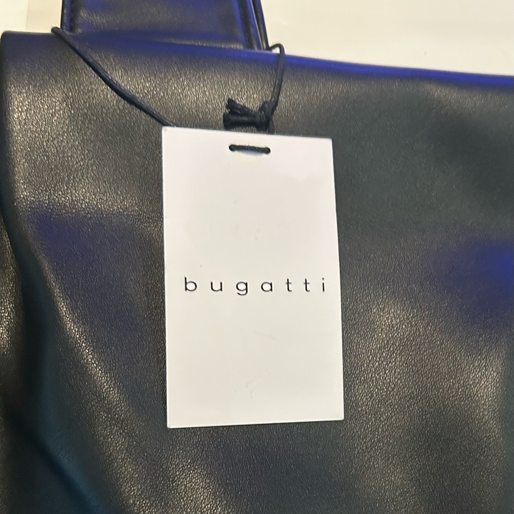 Bugatti Black vegan Tote Bag with zipper closure outside zipper🆓umbrella - Picture 4 of 15